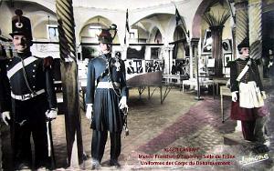 ALGER-CASBAH- MUSEE FRANCHET-D'ESPEREY - SALLE DU TRONE - UNIFORMES DES CORPS DU DEBARQUEMENT